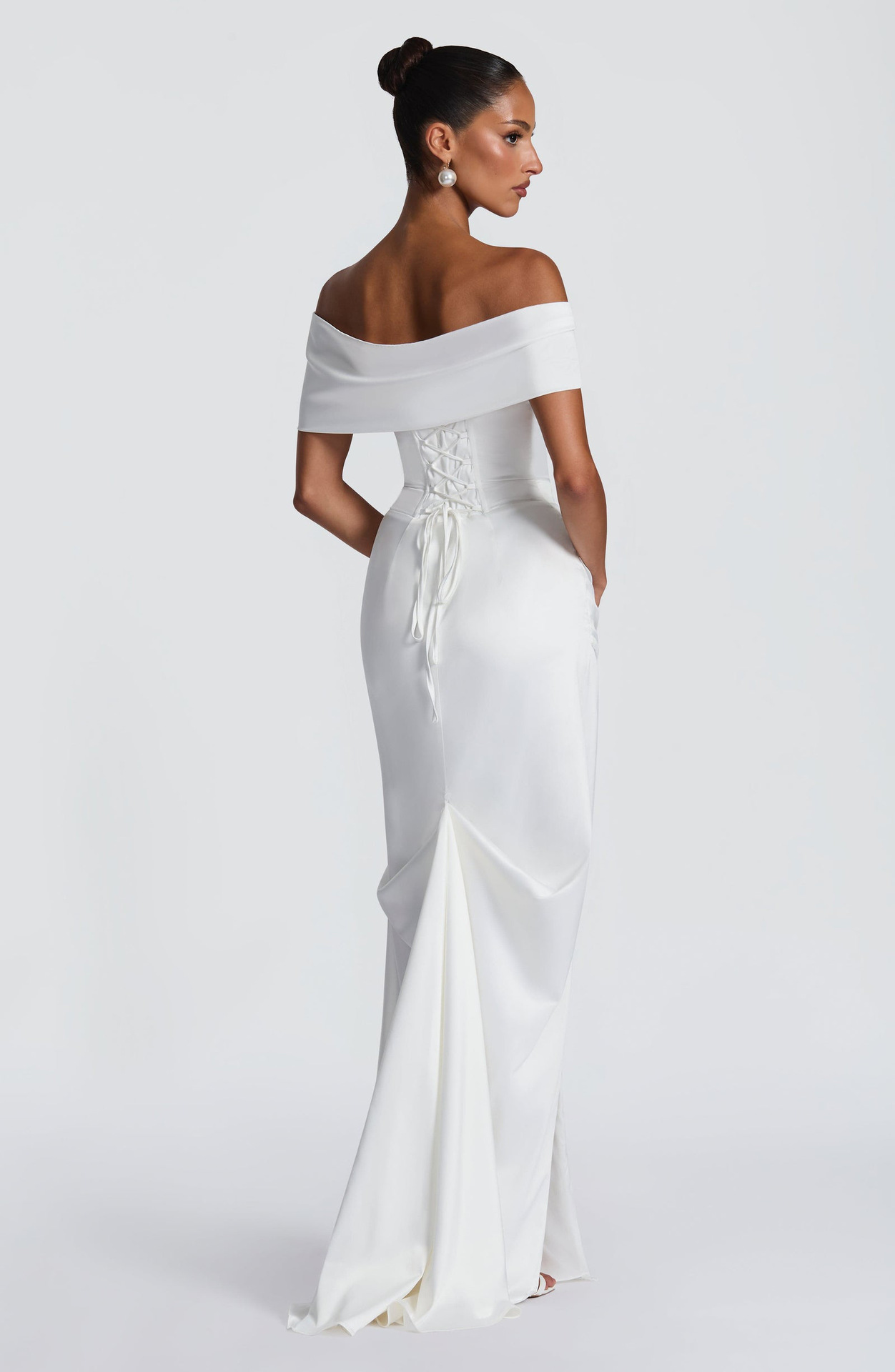 Buy Women's Clothing Online | Buy Trending Dresses for Women