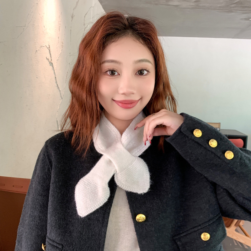 Collar coreano engrosado 2025, otoño y invierno nuevo corazón de桃 cruzado bufandas de cuello perezoso bufandas de lana al por mayor