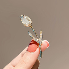Tulip Brooch for Women - High-end Luxurious Bodily Flower Hairpin with Unique Design, Knitwear Clothing Accessory with a Sense of Elegance