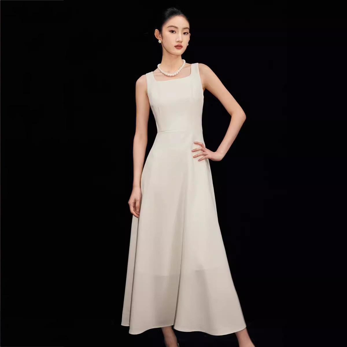 French-Style White Dress 2026 New Winter Sleeveless Vest Dress Women's Summer Fashion Slim Dress Long Dress