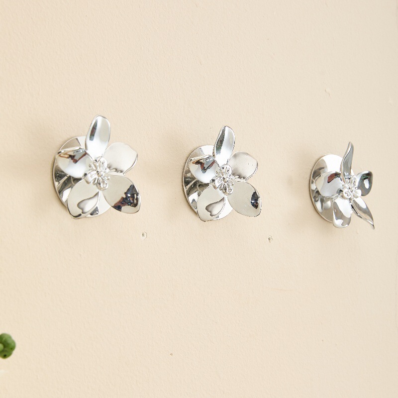 Custom Adhesive Hooks, No-Drill, Self-Adhesive, Light Luxury, Simple Floral Series, Wall Background, Bathroom Toilet Adhesive Hooks