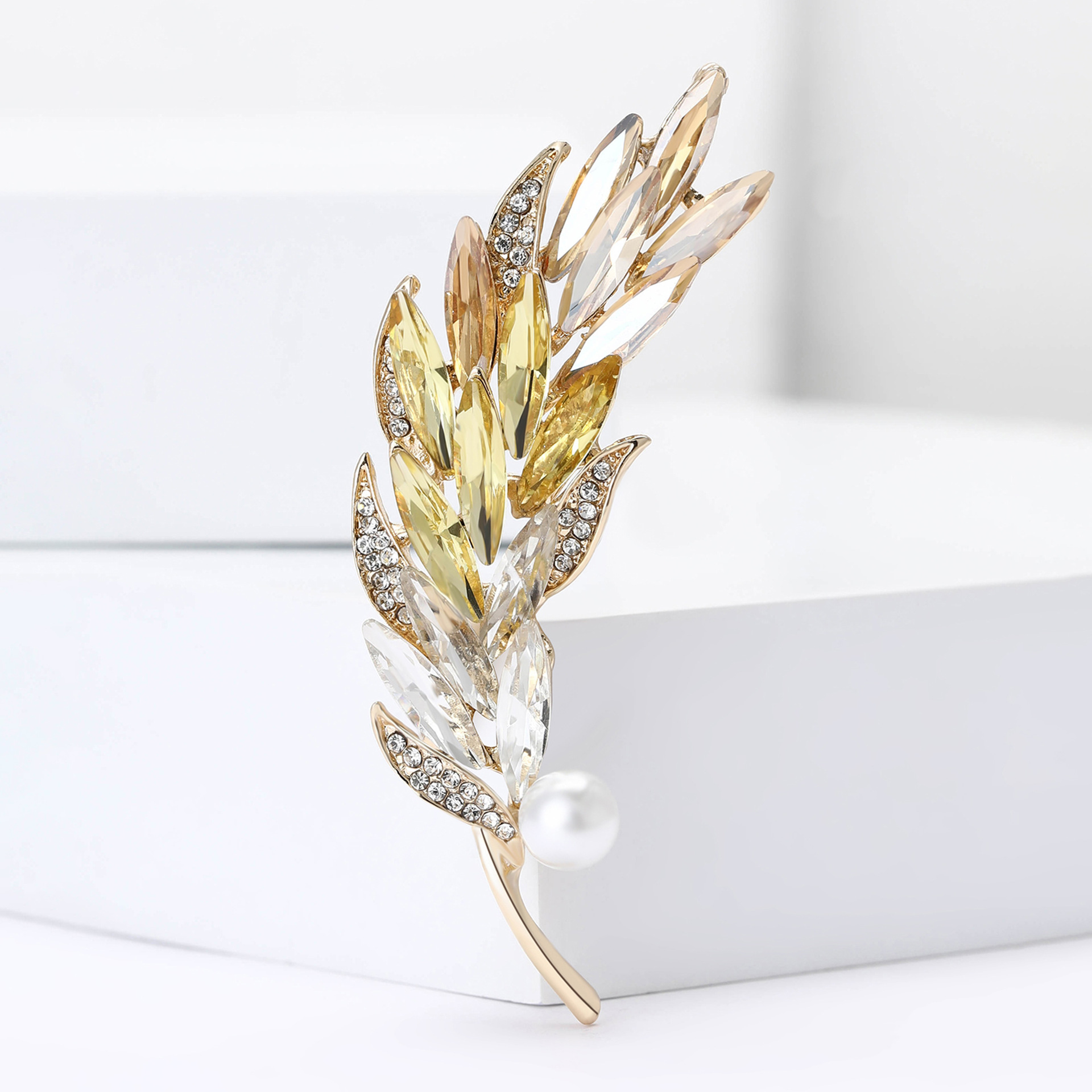Alloy Material Feather Festival Elegant Pin Feather Alloy Inlay Zircon Women's Brooches
