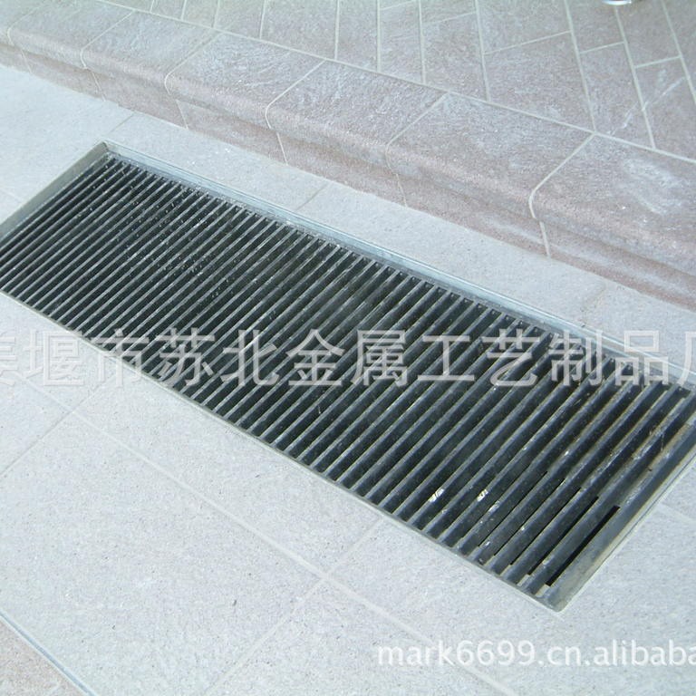 欧式铁艺窨井盖 市政防护铁工艺盖板 金属工艺阴井铁盖鱼池盖盖板