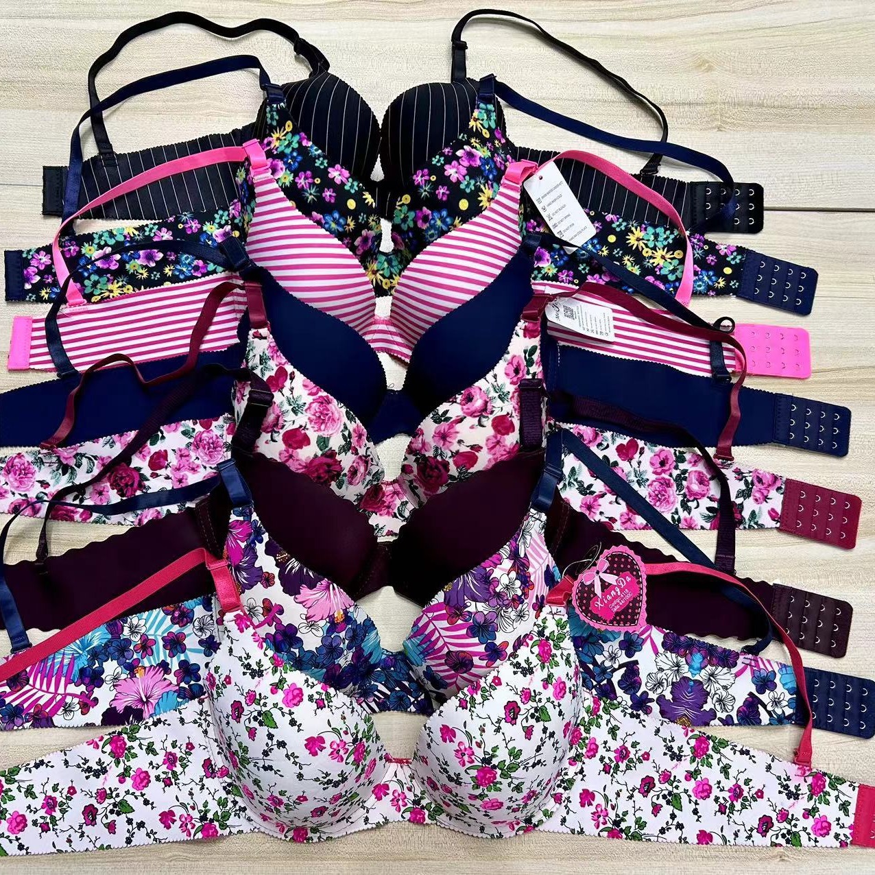 Misceláneos fuera de una sola pieza de nueva ropa interior lisa sin marcas sexy con un bra de acero de anillo contra el pecho bra anti-prolapso