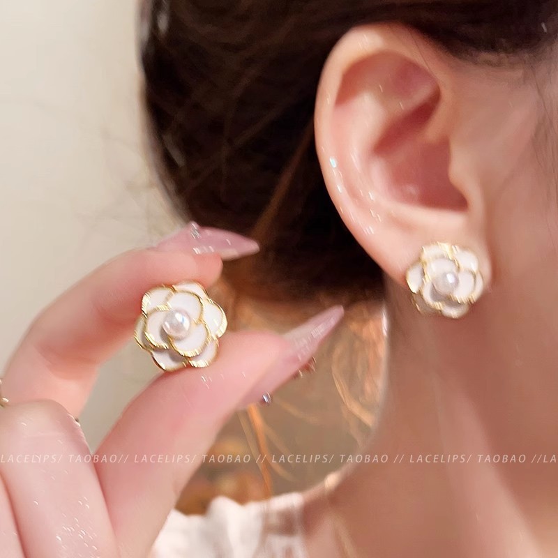 Pendientes de perlas para mujeres ins estilo simple alto sentido nicho temperamento pendientes en línea celebridad retro pendientes aguja de plata al por mayor