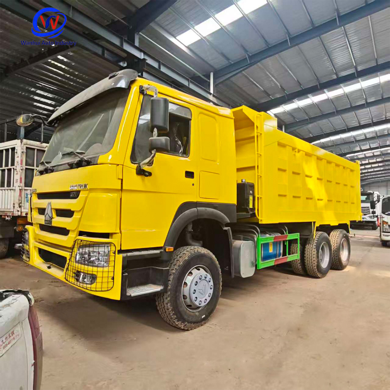 Howo 8×4 heavy-duty dump truck, 400 horsepower, specialized for mining and infrastructure, 90% new, engineering dump truck