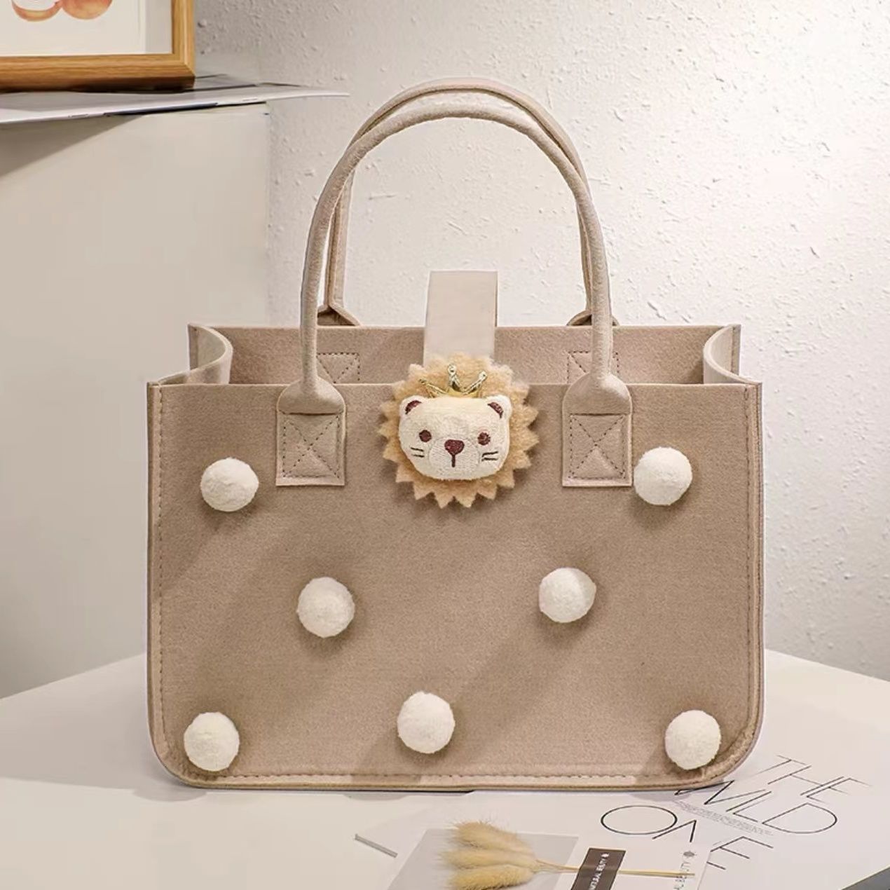 카키 작은 사자; 30*20*18cm