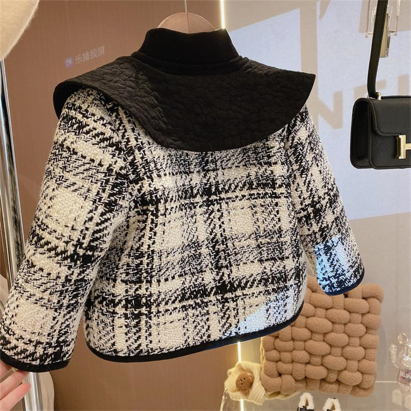 Nuova versione coreana per bambini 2023 inverno ragazza piccolo cappotto profumato giacca in cotone con colletto ribaltabile scozzese caldo_voghion.com