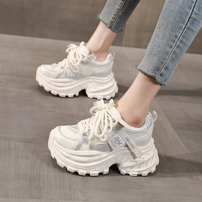 Giày sneaker nữ chunky đế dày lưới thoáng khí đính đá rhinestone — màu be