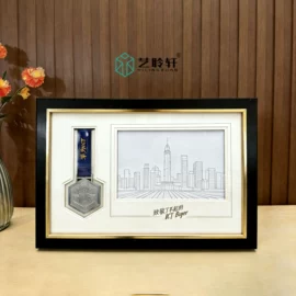 相框、画框;镜框