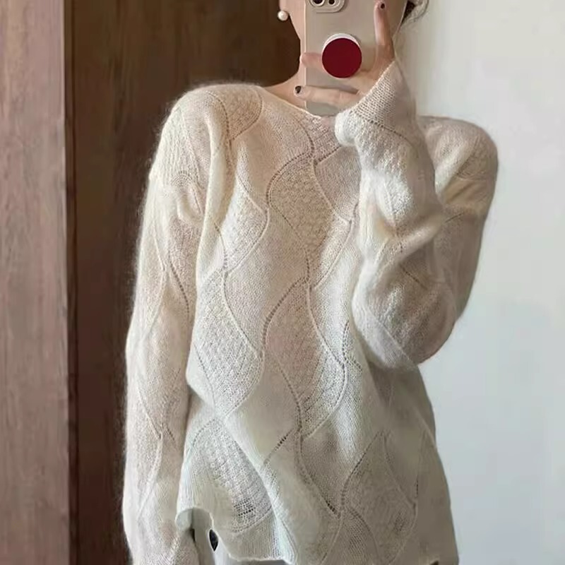 High-End and Super Good-Looking Raccoon Velvet Cut Out White Knitwear Women's Lazy Mohair Knitwear Early Autumn Gentle Top High-End and Super Good-Looking Raccoon Velvet Cut Out White Knitwear Women's Lazy Mohair Knitwear Early Autumn Gentle Top