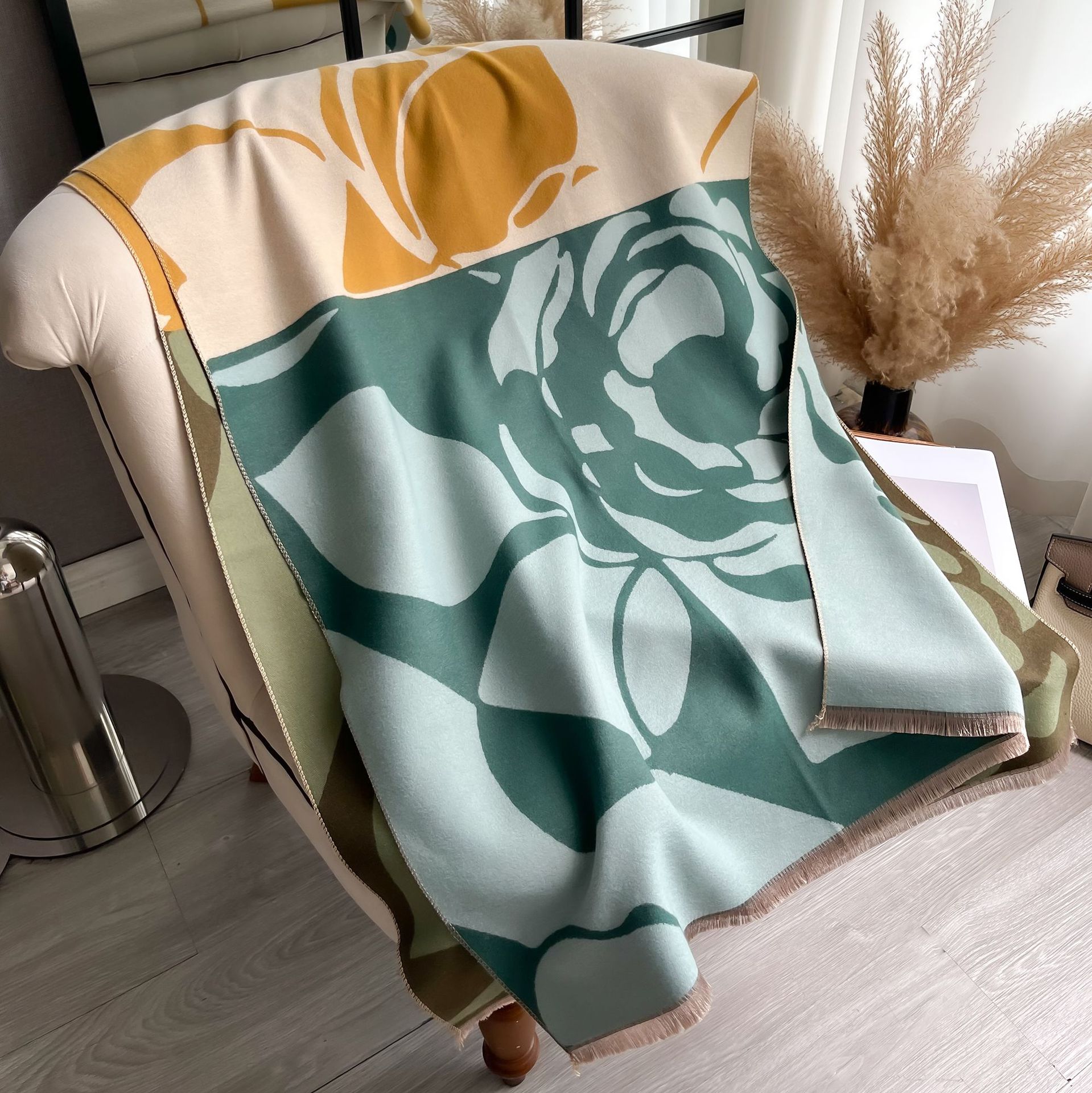 Bufanda Chal de Imitación de Cachemira Estampado de Camelia Térmica para Otoño e Invierno