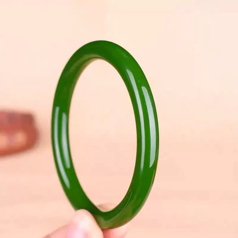 Яшма, браслет из Хотанского района