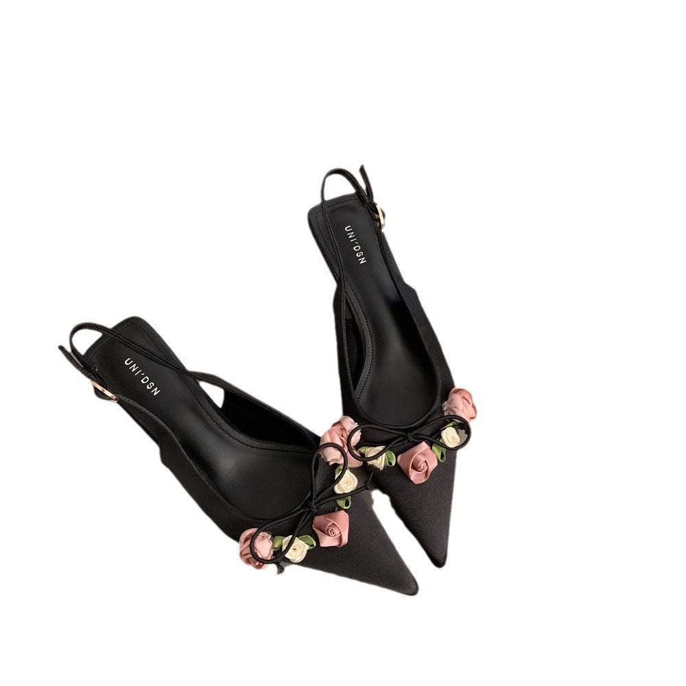 Summer sandals