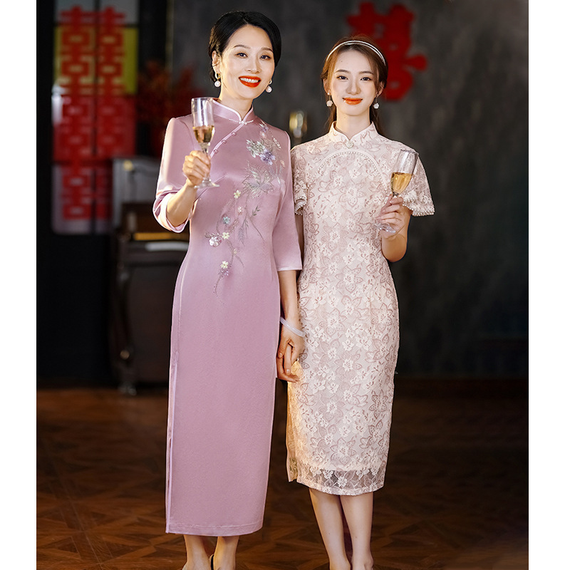 High-End Mother's Wedding Banquet Dress 2025 Spring New Style Acetate Embroidered Mother-In-Law Wedding Banquet Cheongsam Young 23D07 High-End Mother's Wedding Banquet Dress 2025 Spring New Style Acetate Embroidered Mother-In-Law Wedding Banquet Cheongsam Young 23D07