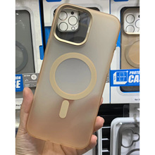 ROCK适用于iPhone16的磁吸手机壳轻纱磨砂防指纹简约高端保护套壳