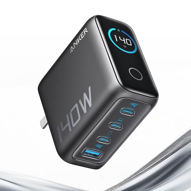 Anker 140W GaN dörd portlu şarj cihazı ekranlı