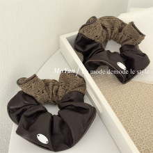 慵懒风毛线皮质双拼大肠发圈小众设计头绳气质百搭丸子头发绳头花