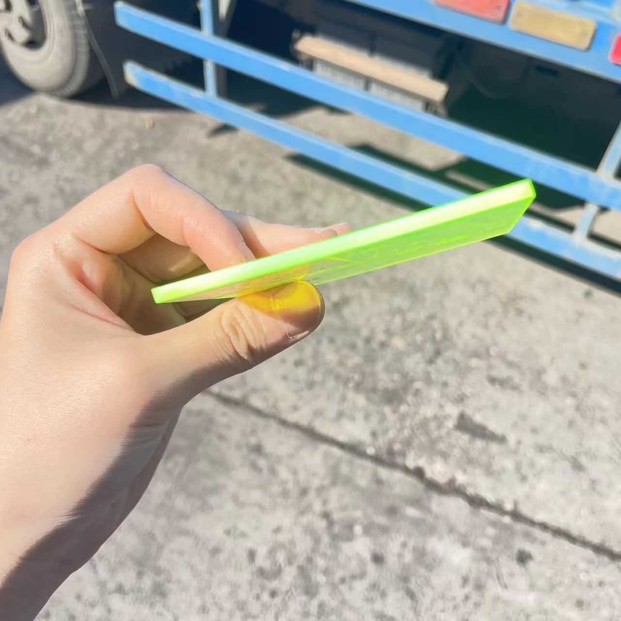 亚克力板材厂家直销有机玻璃高透明耐用结实可收纳使用浇筑荧光绿