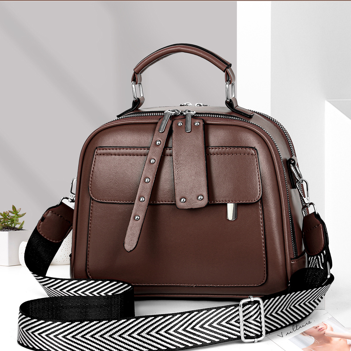 Cross-border 2026 Factory Direct Sale Popular Women's Crossbody Leather Bag Large Capacity Fashionable Simple Trendy_voghion.com