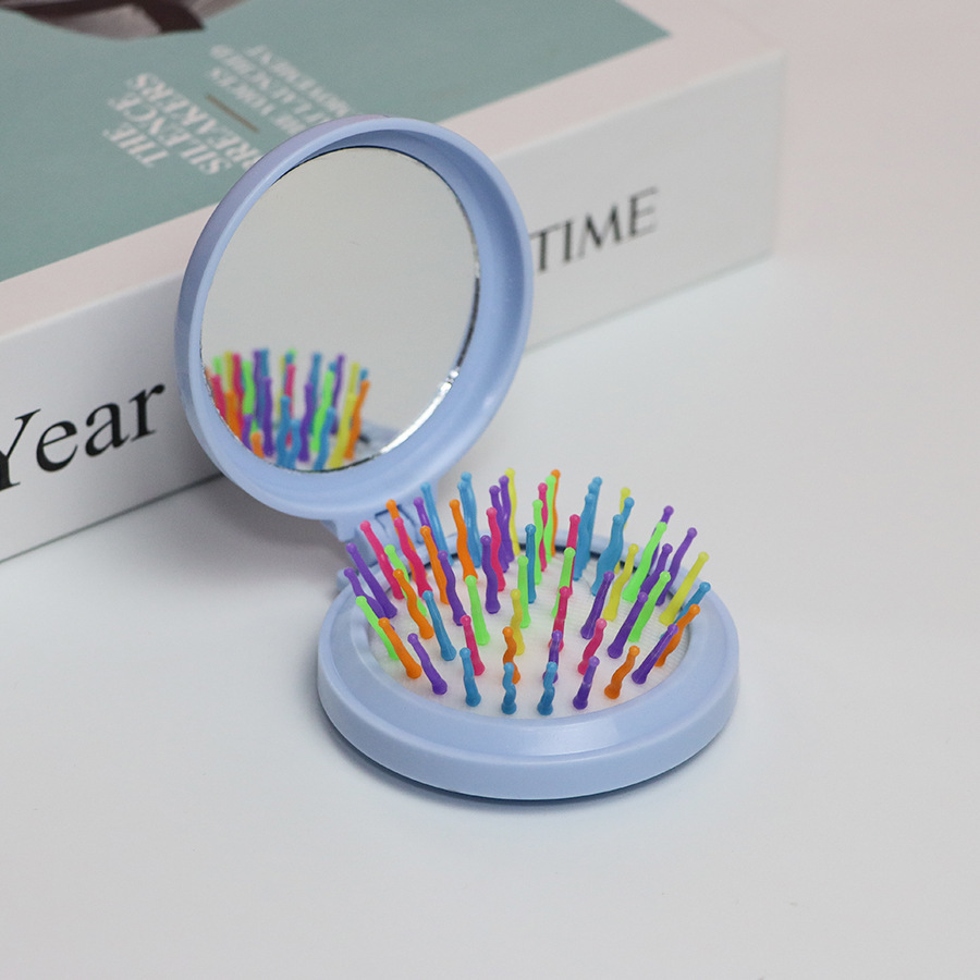 Aguja arcoíris de piel blanca azul