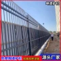 学校隔离透视美丽栏杆