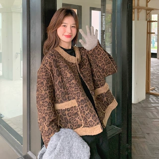 豹纹仿羊羔毛短款外套女冬季新款正反两穿保暖皮毛一体夹克上衣潮