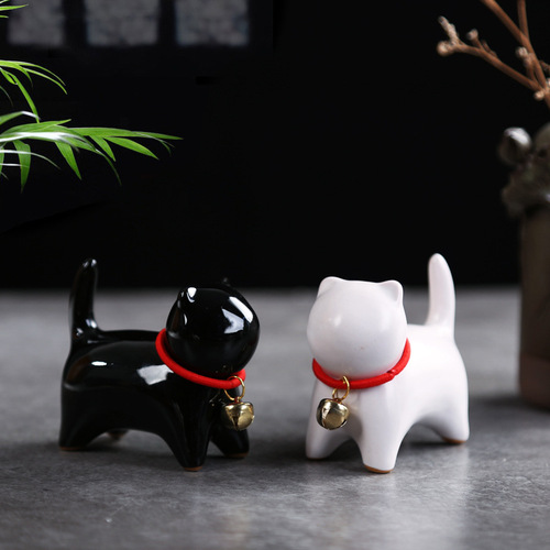 White Porcelain Cute Cat Tea Pet Small Decorative Piece Gongfu Tea Set Accessory Japanese Minimalist Zen Style Landscape Good Luck Ornament