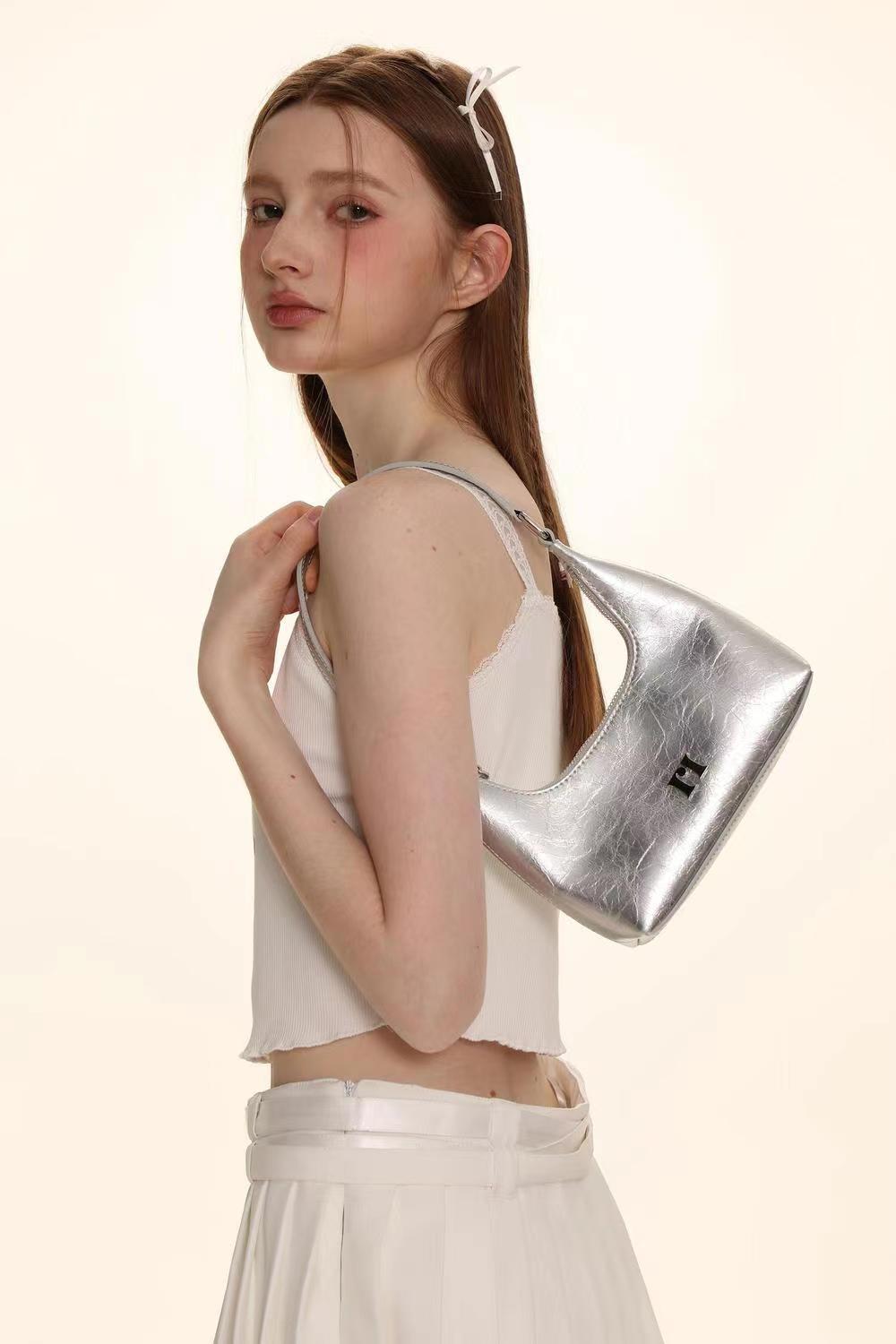 Handbags Niche Style New Leather Texture Armpit Bags High-end Shoulder Bags Girls’ First Choice Date Bag_voghion.com