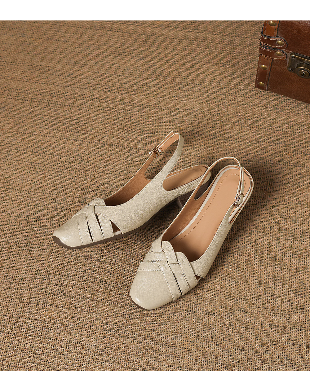 Sandal nữ mũi nhọn quai dệt gót thô 3.5 cm da cừu — Champagne màu chi tiết 21