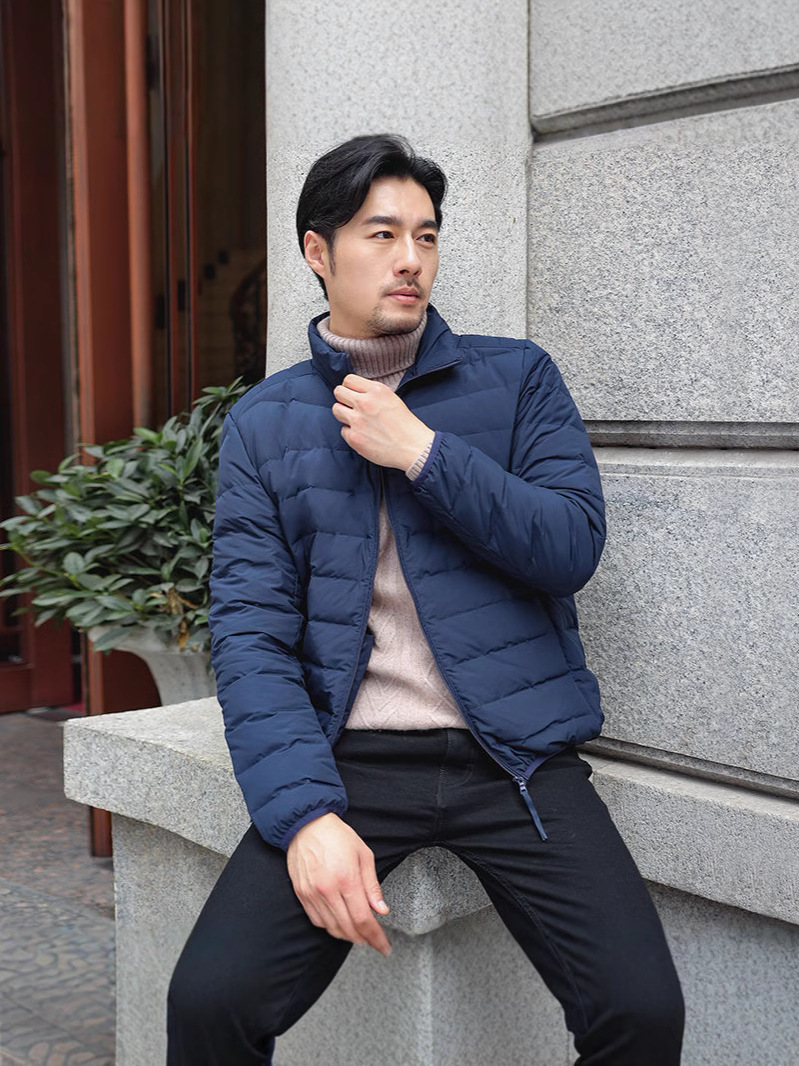 Transfronterizo sin costuras prensado chaqueta de plumón ligera hombre corto nuevo estilo de invierno moda guapo chaqueta con capuchón casual