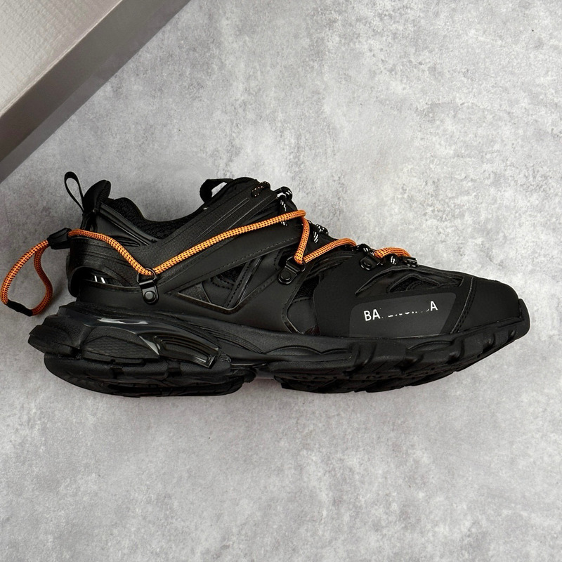 High-End Version of Paris Track Third Generation 3.0 Dad Shoes for Women, Thick Soles, Heightening, Fashionable and Versatile Jogging Shoes for Men and Women High-End Version of Paris Track Third Generation 3.0 Dad Shoes for Women, Thick Soles, Heightening, Fashionable and Versatile Jogging Shoes for Men and Women