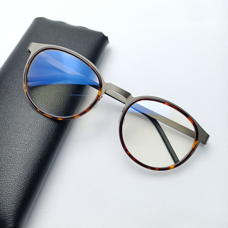 Pure Titanium Myopia Glasses Frame Men's 9767 Big Face Round Frame Widened 52 Size Japanese Style Retro Style Color-Changing Tortoiseshell Frame Pure Titanium Myopia Glasses Frame Men's 9767 Big Face Round Frame Widened 52 Size Japanese Style Retro Style Color-Changing Tortoiseshell Frame