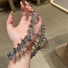 女性用の新しいダイヤモンドがちりばめられたカラフルなクリスタルヘッドバンド、ハイエンドの重厚で繊細な織りクリスタルヘッドバンド、インターネットセレブの多用途ヘアアクセサリー