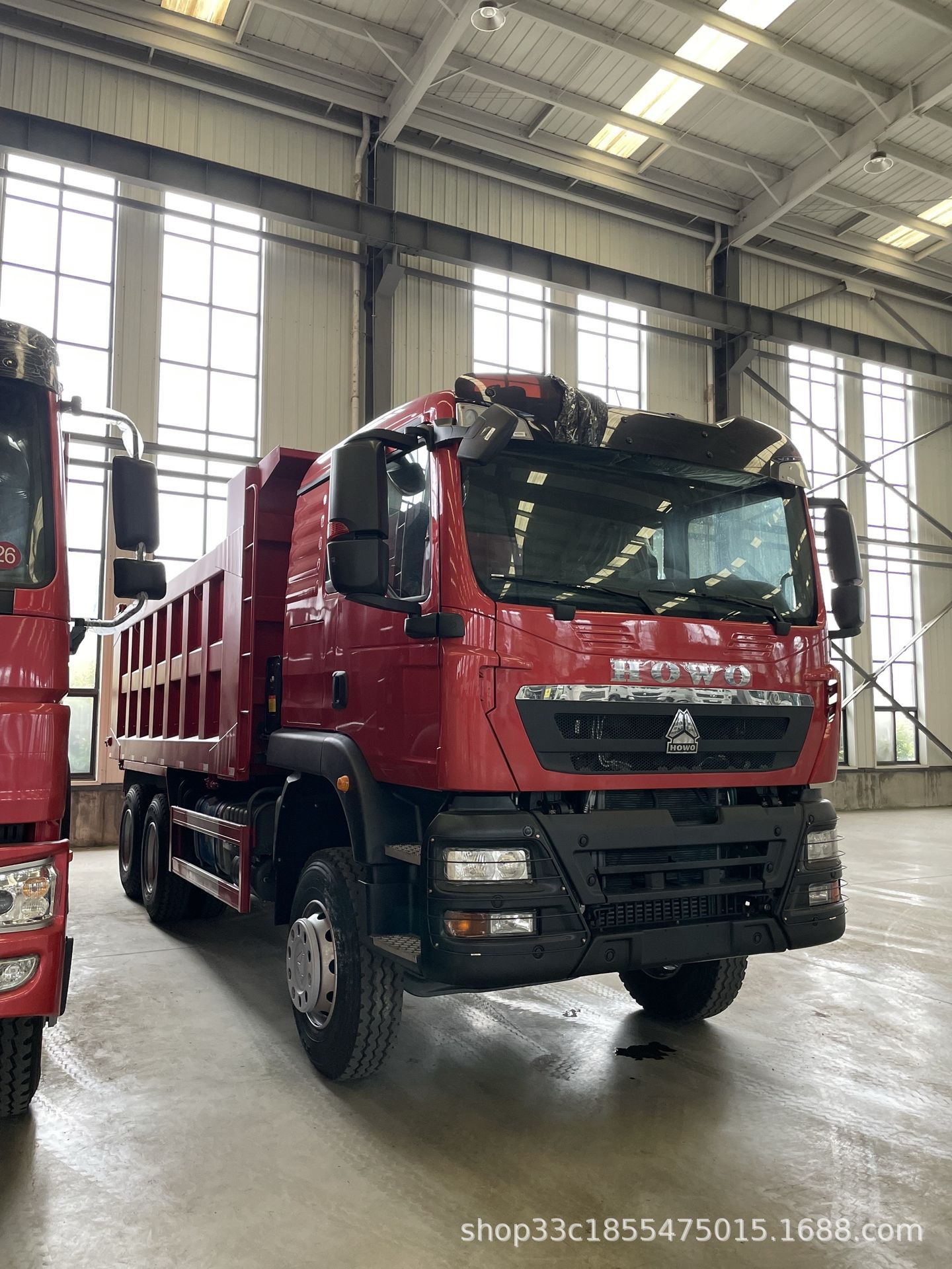 Used HOWOTX dump truck, eight-wheel rear-wheel drive, high-power soil transport engineering tipper truck, direct supply from the factory