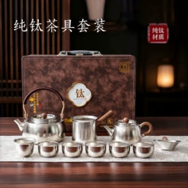 保温杯;碗;茶叶罐