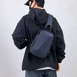 休闲背包;商务背包;男士胸包