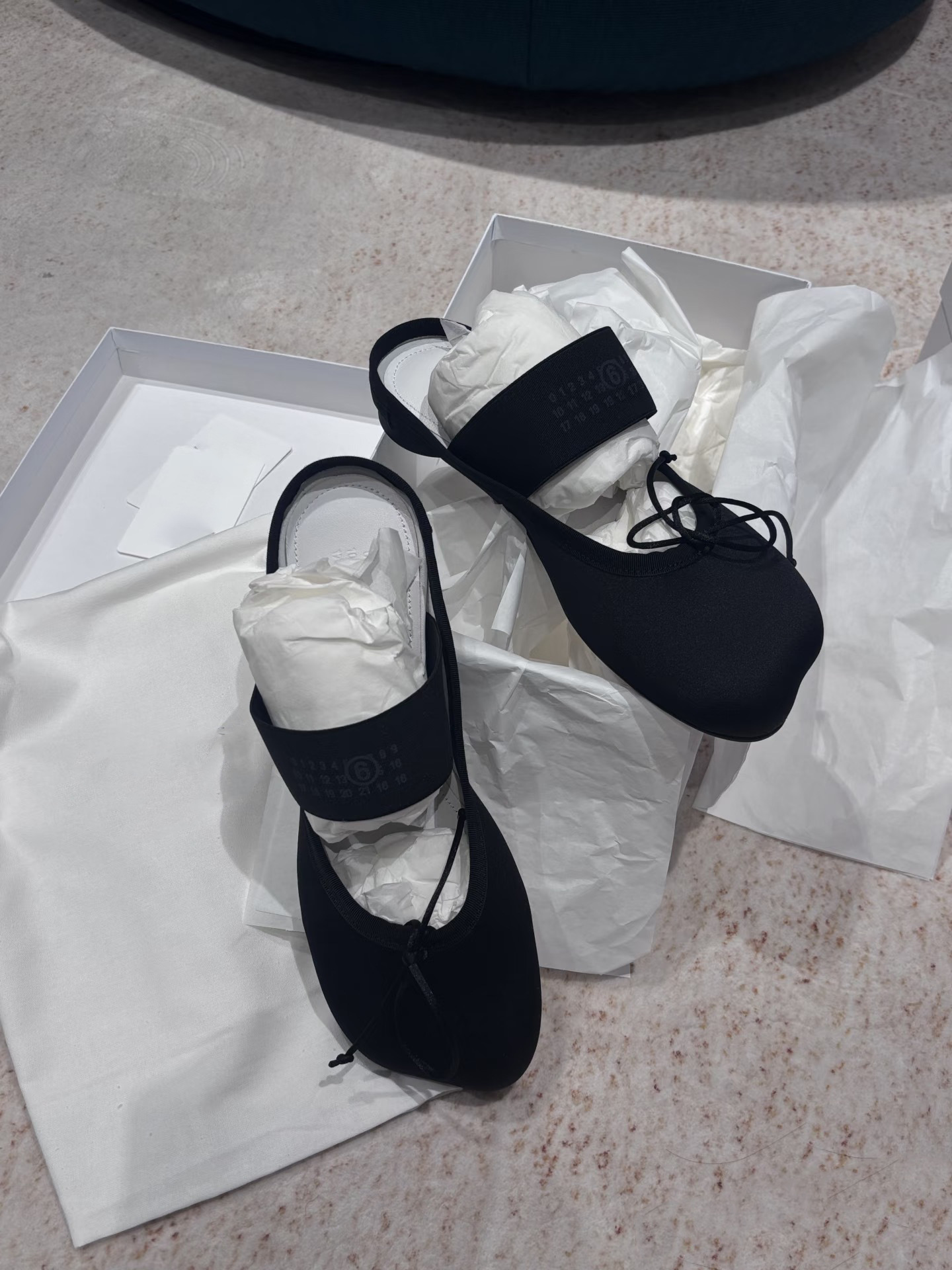 Black satin slippers [heel height 1.5cm] / 34