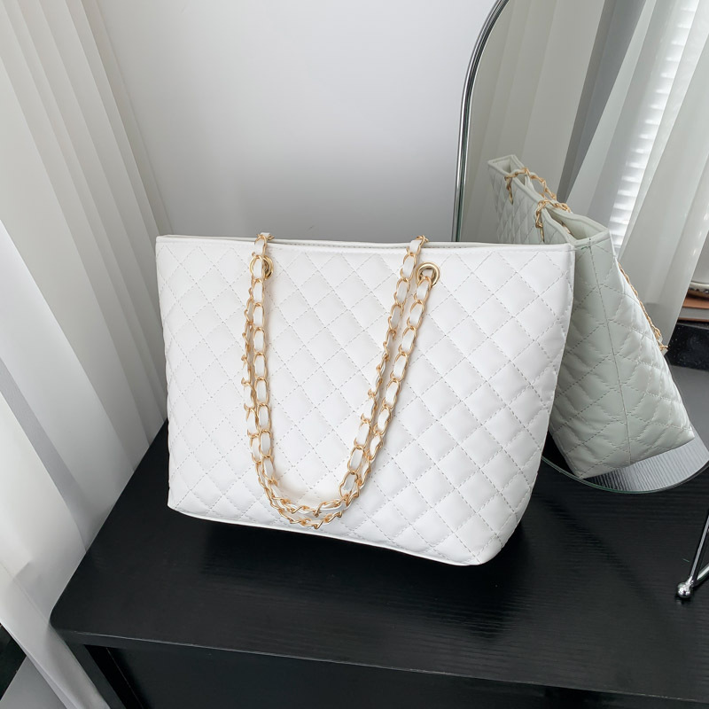 Gran capacidad gran bolsa para las mujeres 2023 nuevo estilo coreano de moda todo partido bolso de hombro mensajero bolsa rómbic cadena bolsa