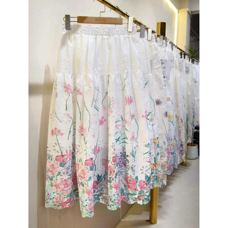 Sweet and Fresh Floral Embroidered Hollow-Out Skirt for Women, Spring and Summer Elastic High-Waisted Slimming A-Line Flared Skirt Sweet and Fresh Floral Embroidered Hollow-Out Skirt for Women, Spring and Summer Elastic High-Waisted Slimming A-Line Flared Skirt