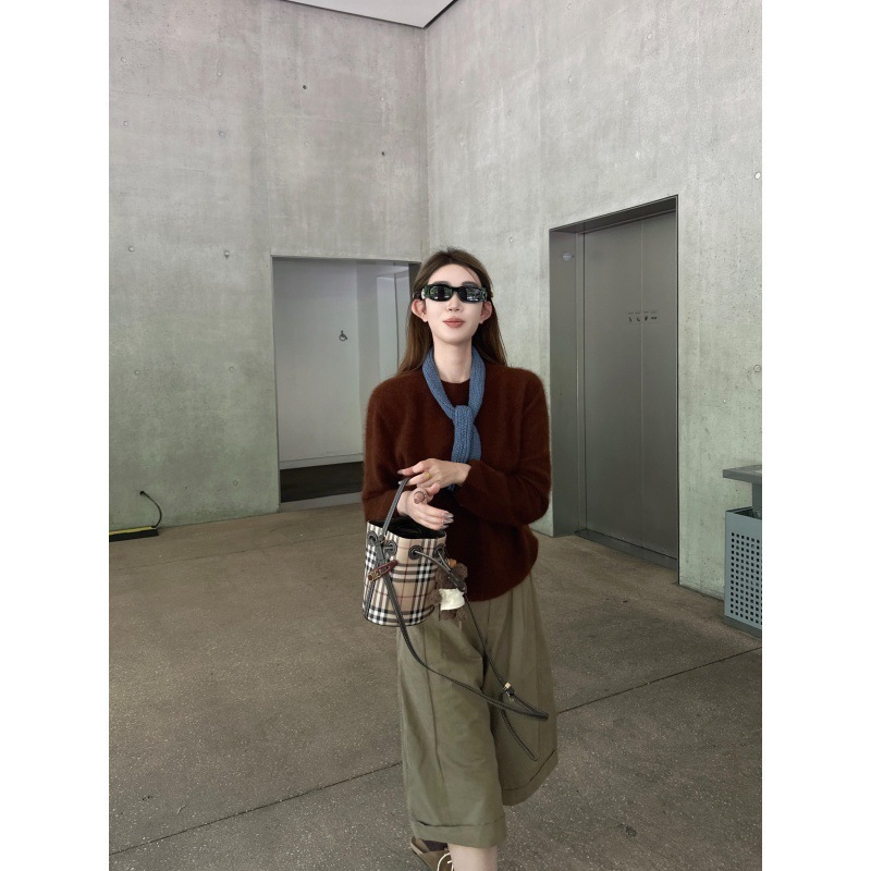 又酷又飒减龄套装女秋季软糯圆领毛衣宽松七分裤两件套|undefined