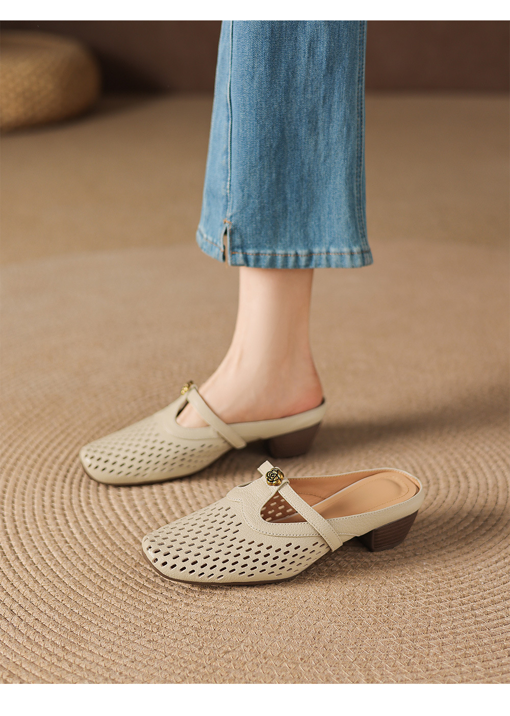 Dép sandal nữ quai chữ V da dê, gót thấp 3,5 cm, mũi kín hở gót — màu trắng ngà chi tiết 8