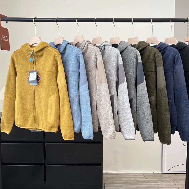 Outdoor Leisure Sports Hooded Fleece-Lined Windproof and Warm Jacket for Men and Women Couples 10972
