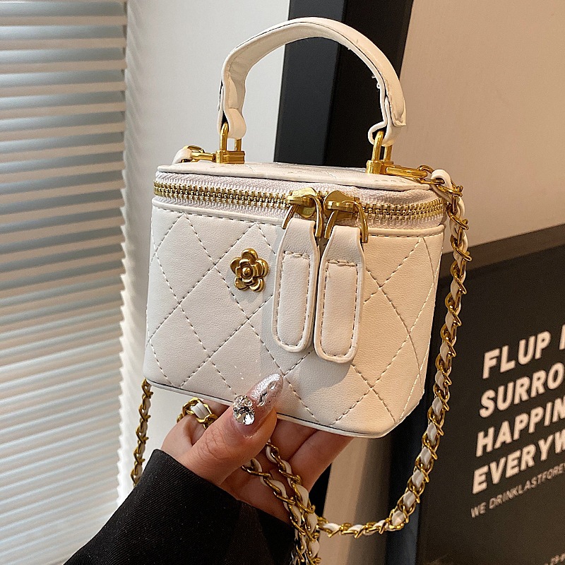 Bolso de bordado de diamante de sensación diaria para mujeres 2026 nueva moda versátil bolso de mochila exquisita bolso de mano super caliente image 1