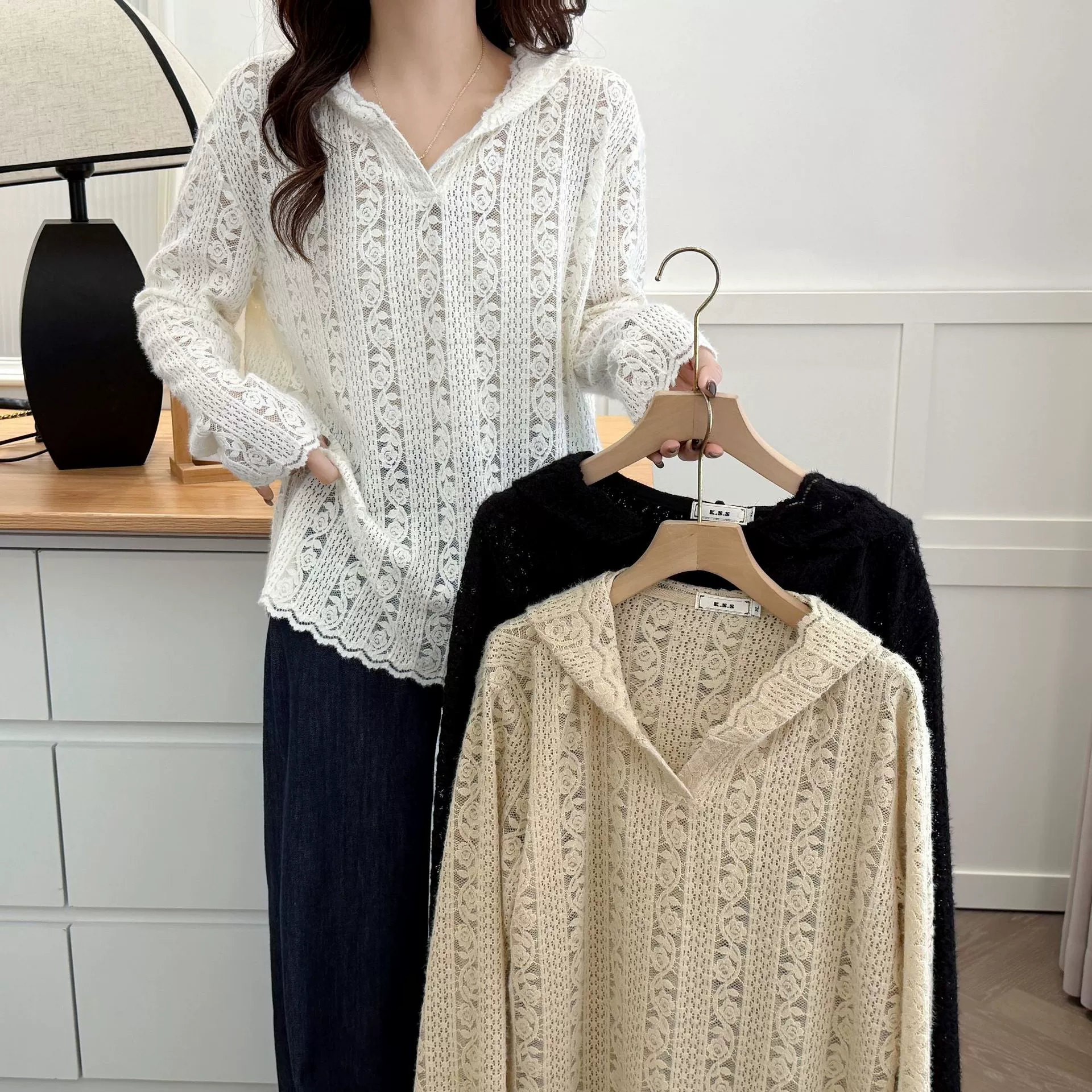 Цветочная кружевная рубашка большой размер женский топ 2025 новый толстый MM весенний сшитый толстовка стильный 2178