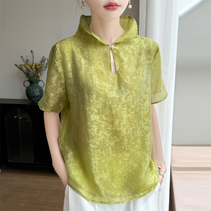 New Chinese-Style Button-Down Stand-Collar Short-Sleeved Shirt for Women, Summer New Style, Lightweight Rayon Satin, Elegant, Loose-Fitting, Slimming Short-Sleeved Shirt New Chinese-Style Button-Down Stand-Collar Short-Sleeved Shirt for Women, Summer New Style, Lightweight Rayon Satin, Elegant, Loose-Fitting, Slimming Short-Sleeved Shirt
