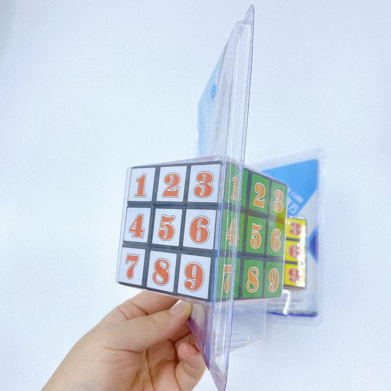 Puzzle Rubik 3 rango creativo juguete capacidad de pensamiento suave universal puzzle color presurizado juguete al por mayor