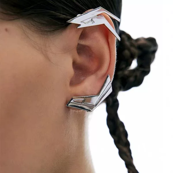Futuristic Ear Hanging European and American Cyberpunk Style Mechanical Style Cold Metal Niche Functional Design Sense Earrings for Men and Women