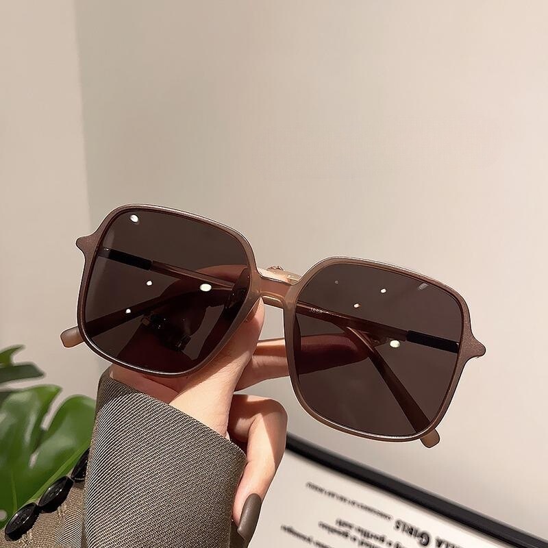 D new coffee color square large frame high sense sunglasses small red book online red personality anti-ultraviolet sunglasses