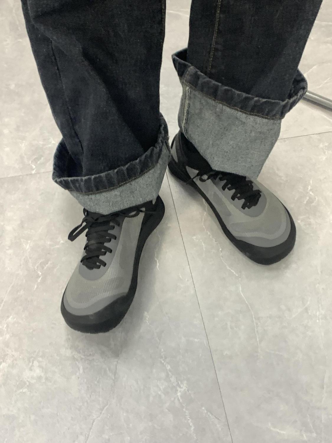 2026 New Versatile Lightweight Trendy Men's Barefoot Outdoor Hiking Soft Sole Breathable Non-Slip Casual Shoes_vogvips.com